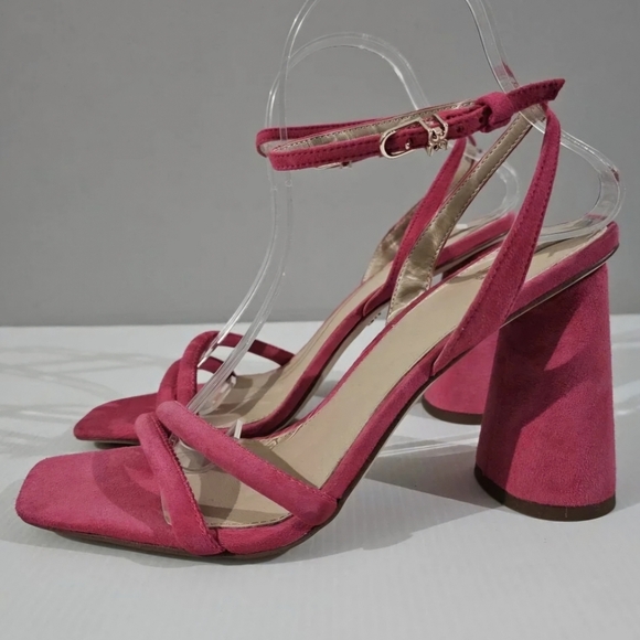 NEW Sam Edelman Kia Block Heel Strappy Sandal Ultra Fuchsia Suede Size 9 - Picture 1 of 12